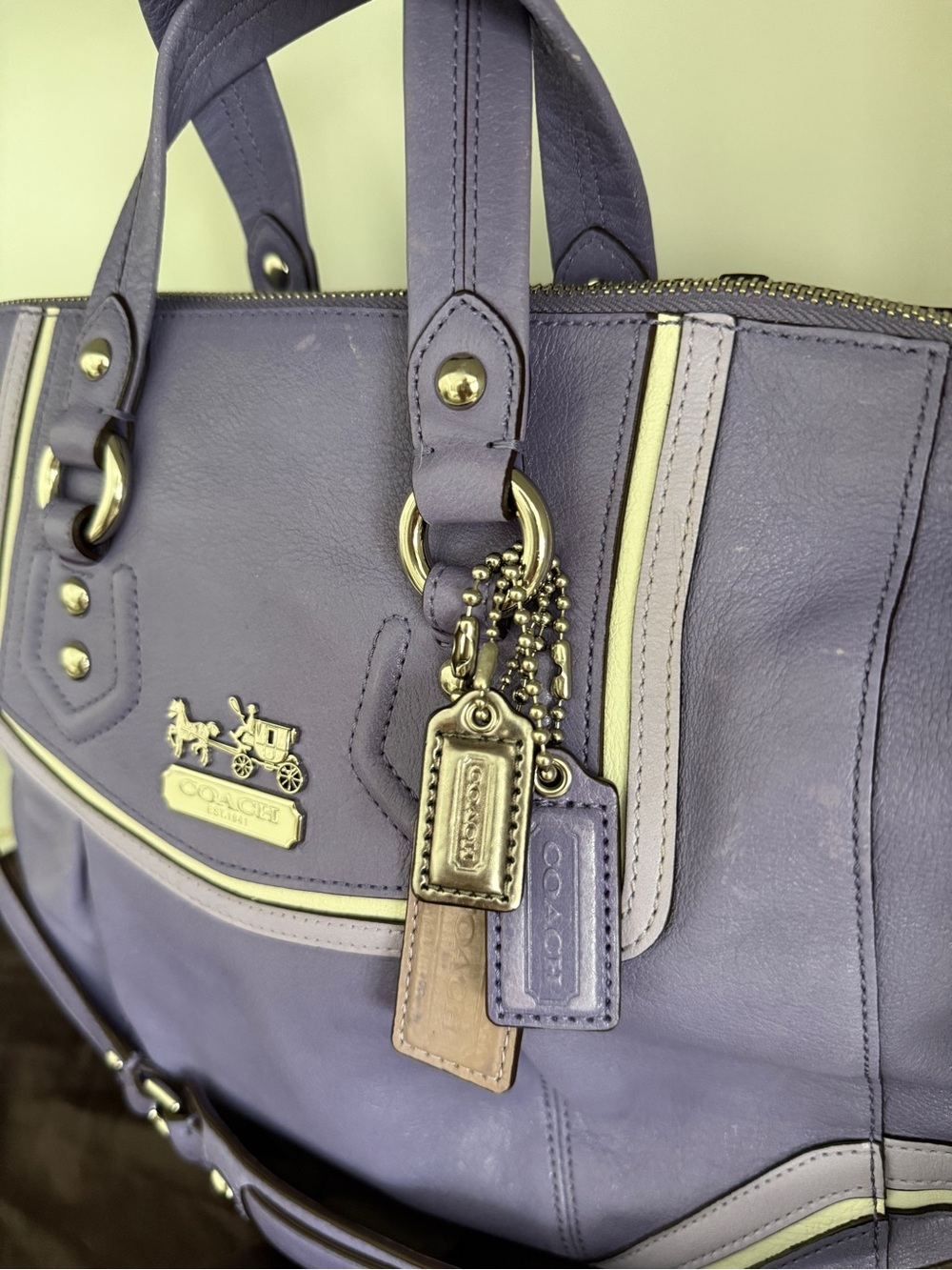 COACH Lavender Purple Leather Tote with Pale Pink Trim - Picture 2 of 12